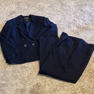 Liz Claiborne wool suit jacket and pants, jacket 16P, pants 14P